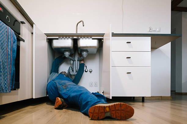 Professional Leak Detection technician working in White Plains, NY